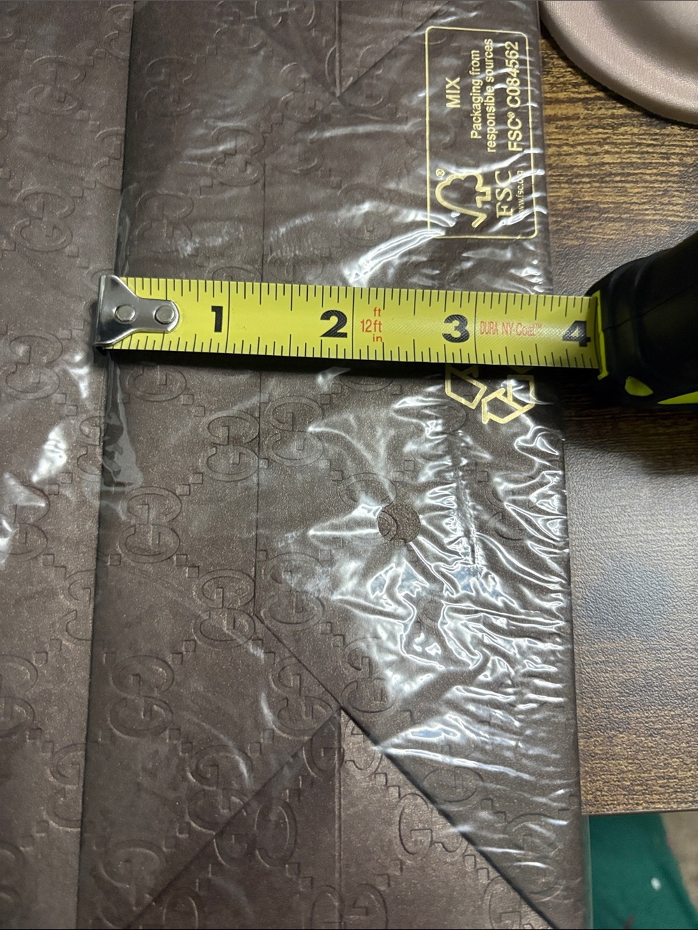 Gucci Brown Small Embossed Logo Shopping Bag - Picture 11 of 12